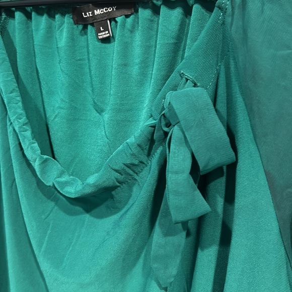 Womans Liz McCoy Blouse Green Size Large Sheer Ruffle Arms - Picture 2 of 8